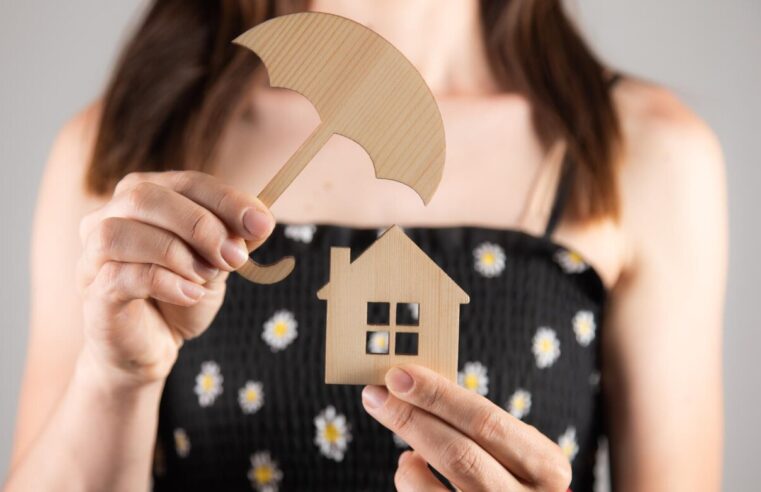 Découvrez le lien crucial entre votre assurance auto et habitation